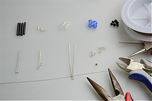 Things you may need in the beginner jewelry making kits